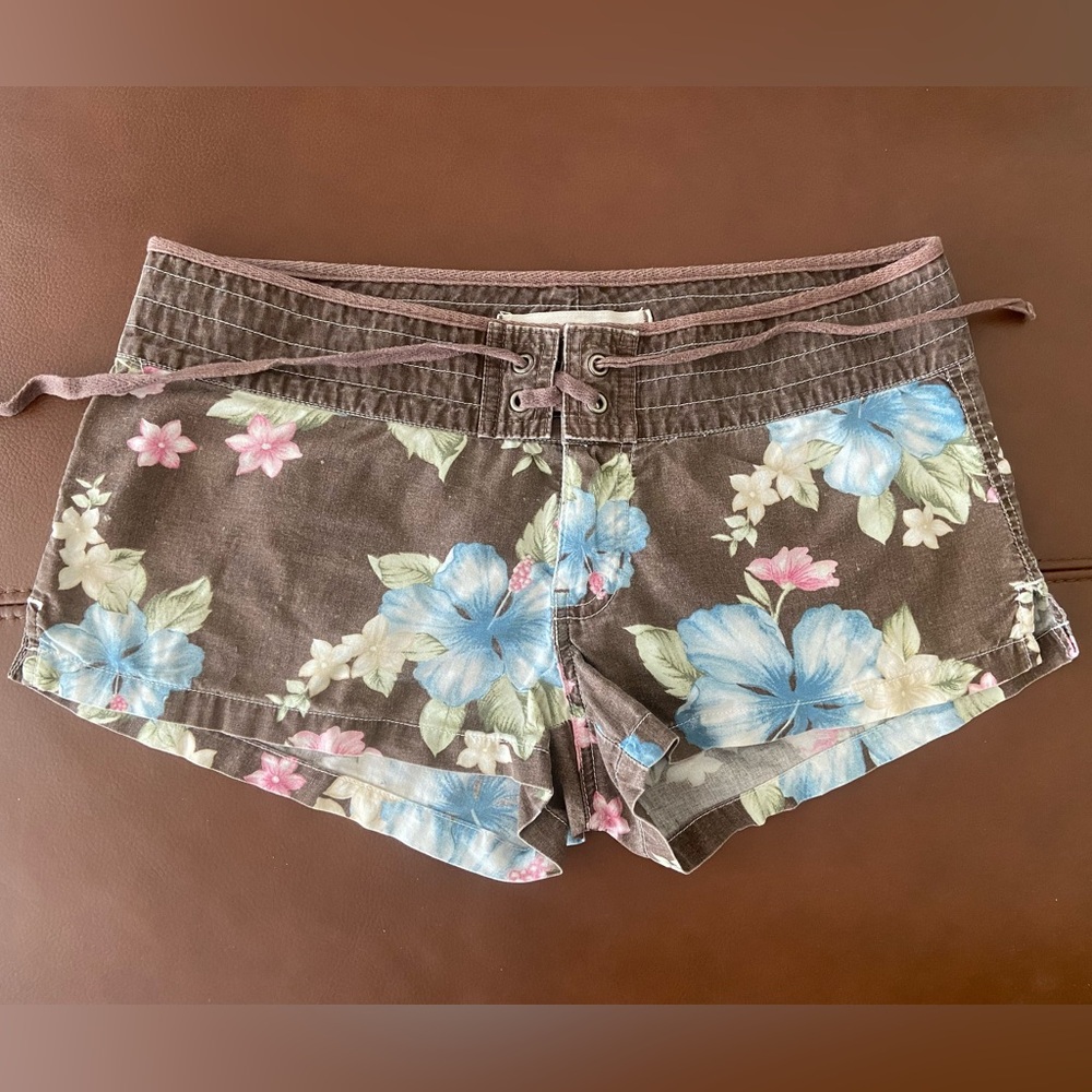 Abercrombie Lace-Up Beach Shorts